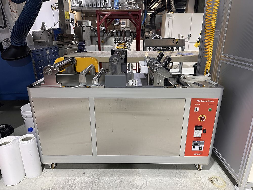 Membrane flat sheet casting system