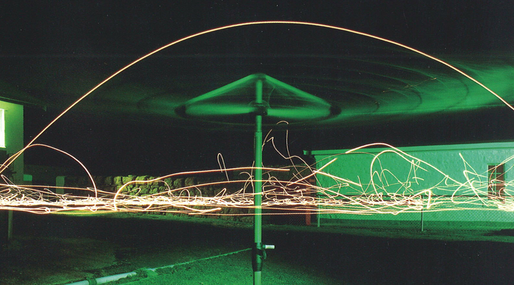 https://www.monash.edu/__data/assets/image/0013/3000811/Geometer-Cameron-Robbins-and-Peter-Bennetts-Hills-hoist-light-drawing.jpg