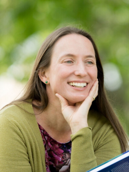 Dr Gina Becker