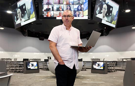 Associate Professor Michael Phillips