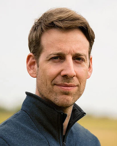 Dominik Behr