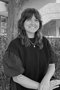 https://www.monash.edu/__data/assets/image/0019/4241062/Zoe_200x300px.jpg