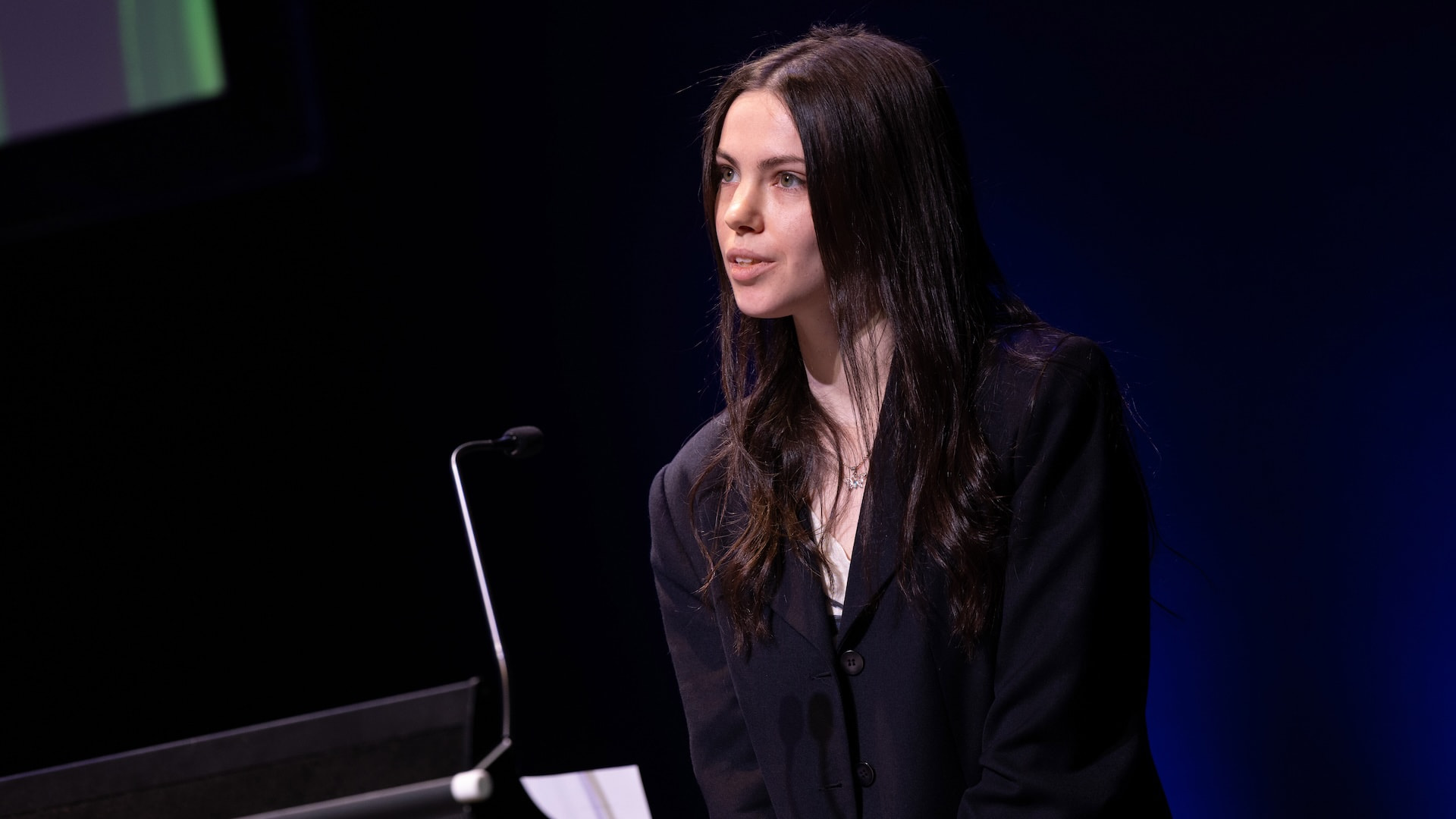 Grace Ficinus presents her thank you speech after being awarded the Monash Faculty of Law Prize for Best Bachelor of Laws (Honours) Student.